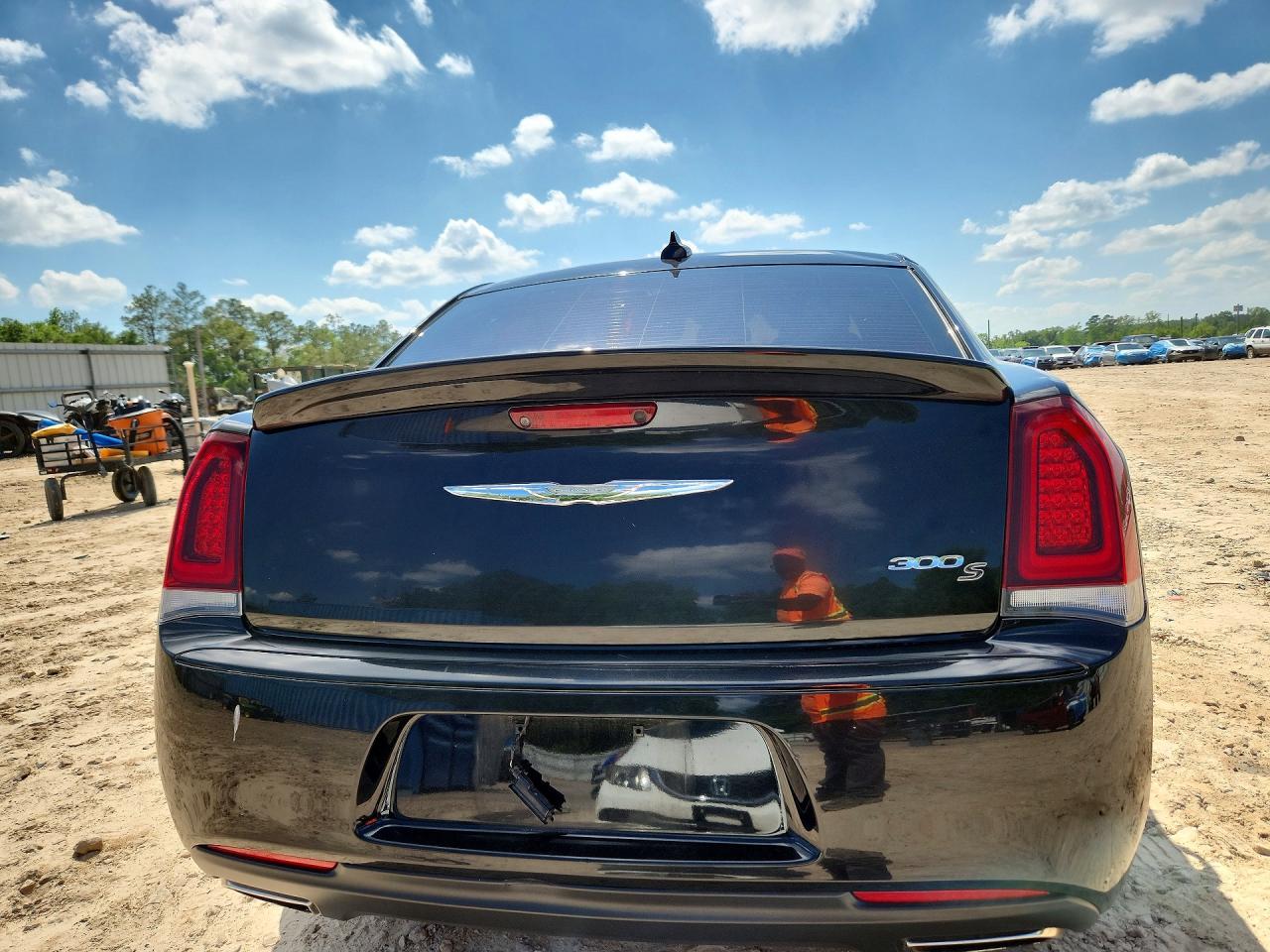 2019 CHRYSLER 300