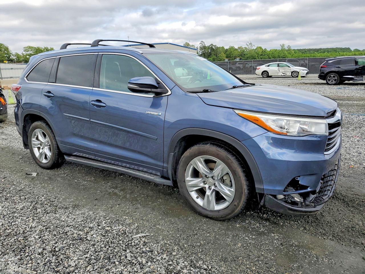 2015 TOYOTA HIGHLANDER