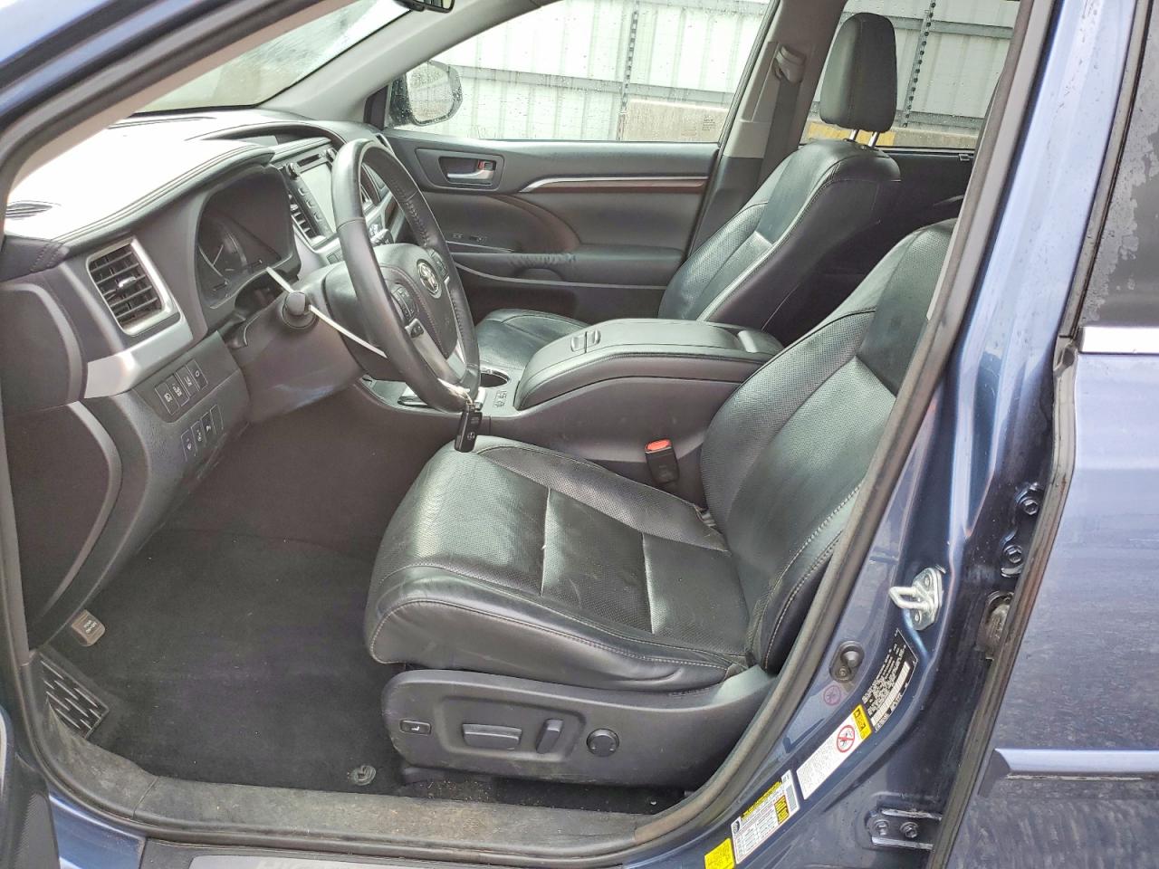 2015 TOYOTA HIGHLANDER