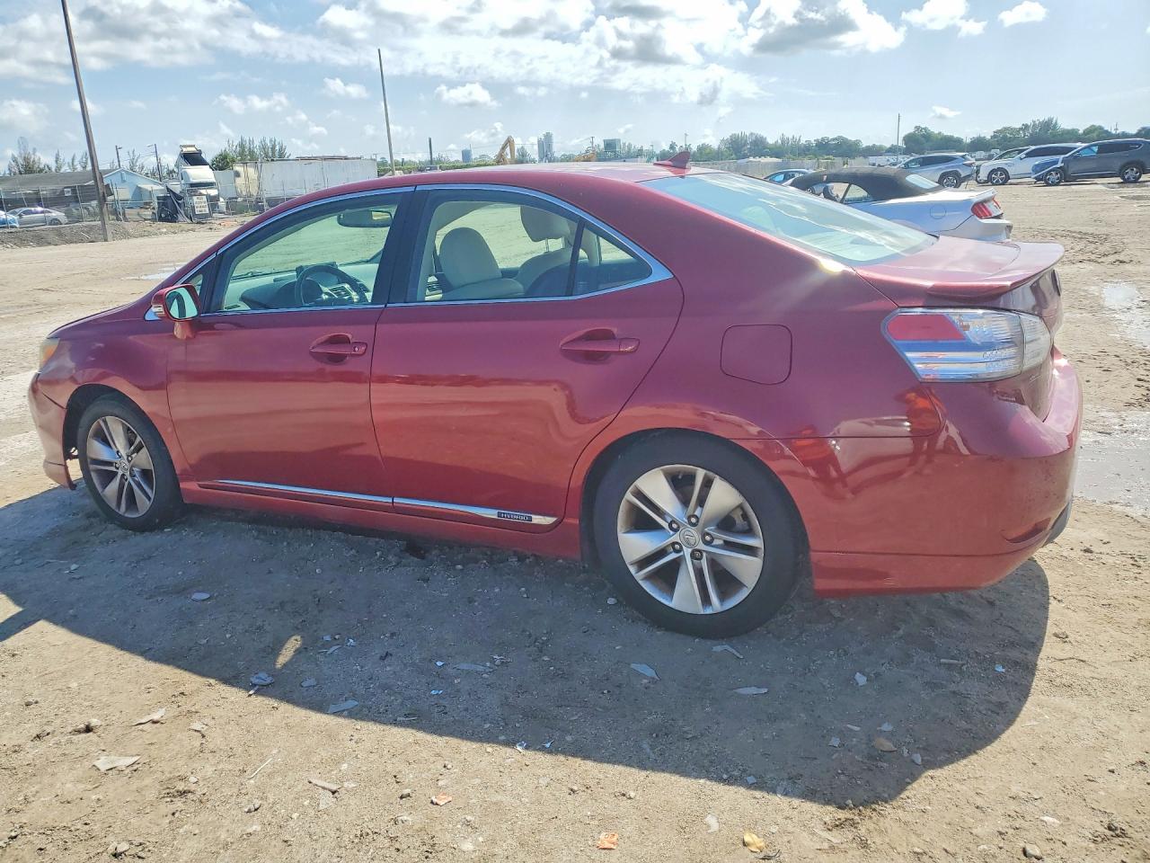 2011 LEXUS HS