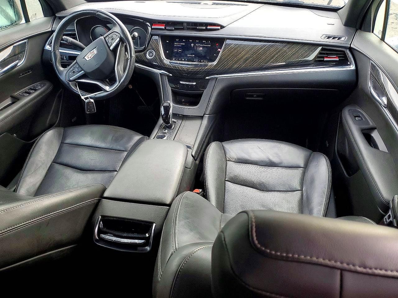 2022 CADILLAC XT6