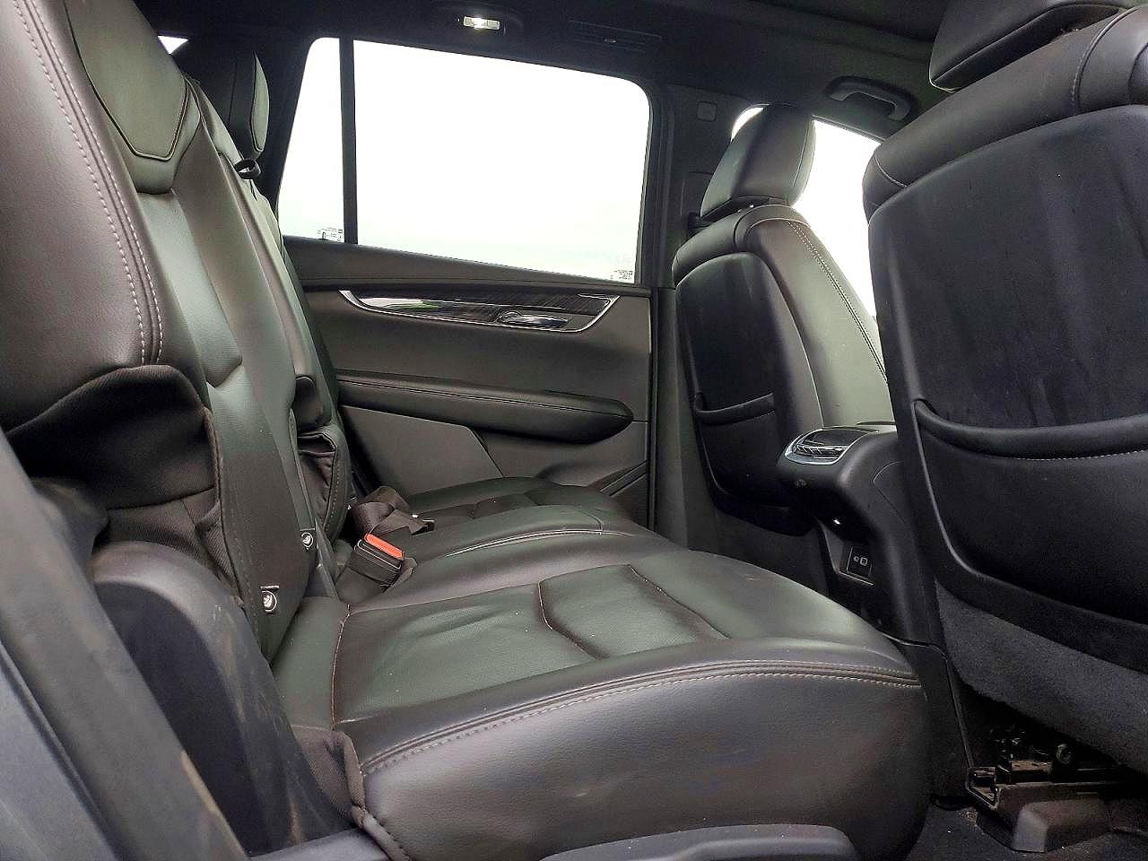 2022 CADILLAC XT6