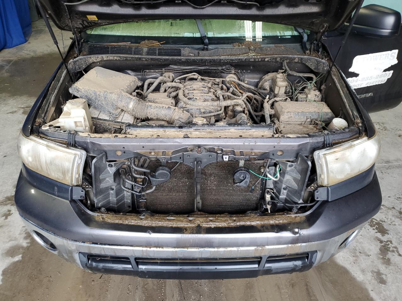 2011 TOYOTA TUNDRA