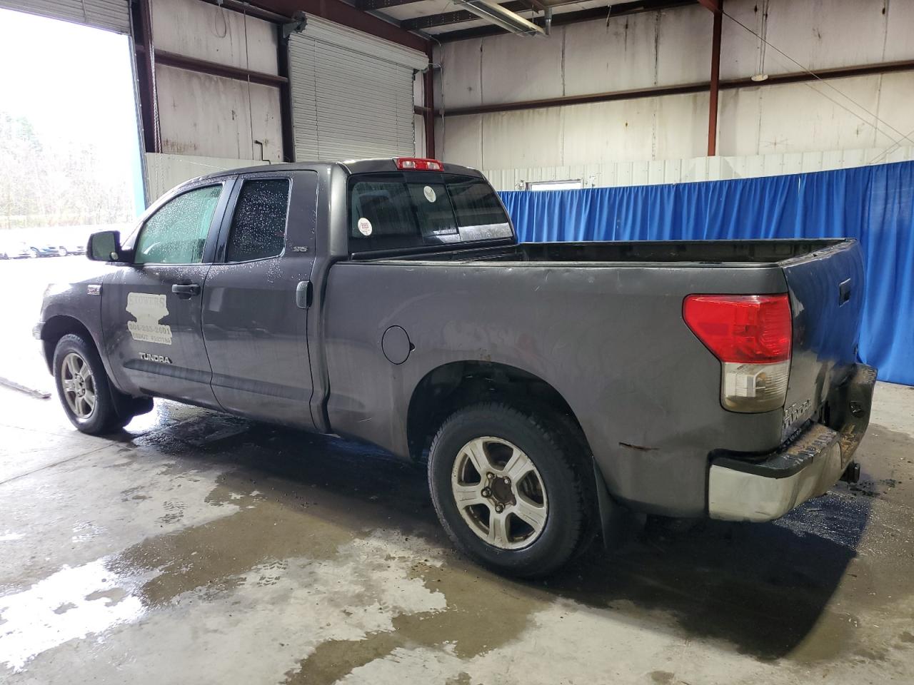 2011 TOYOTA TUNDRA