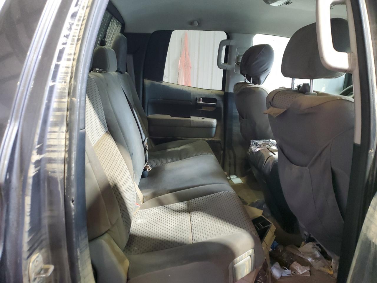 2011 TOYOTA TUNDRA