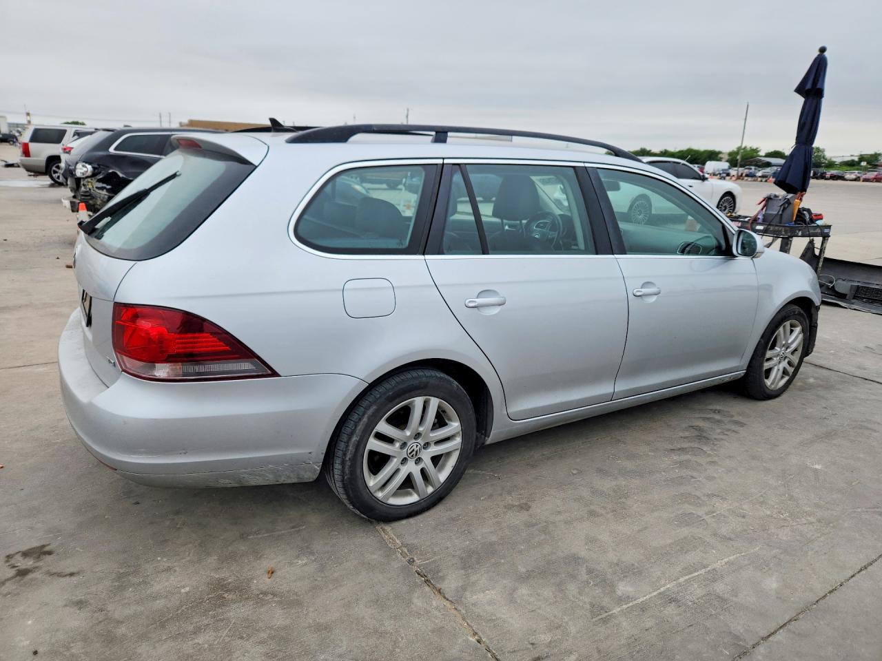 2013 VOLKSWAGEN JETTA
