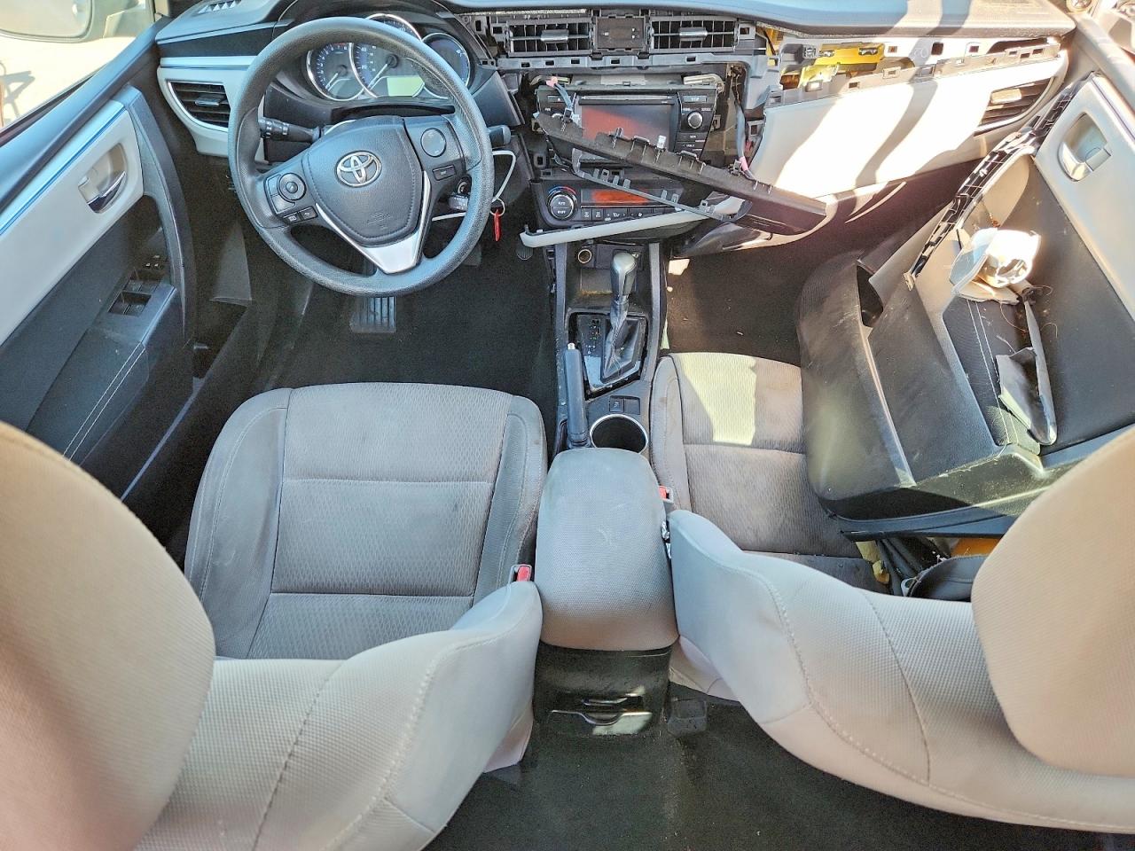 2015 TOYOTA COROLLA