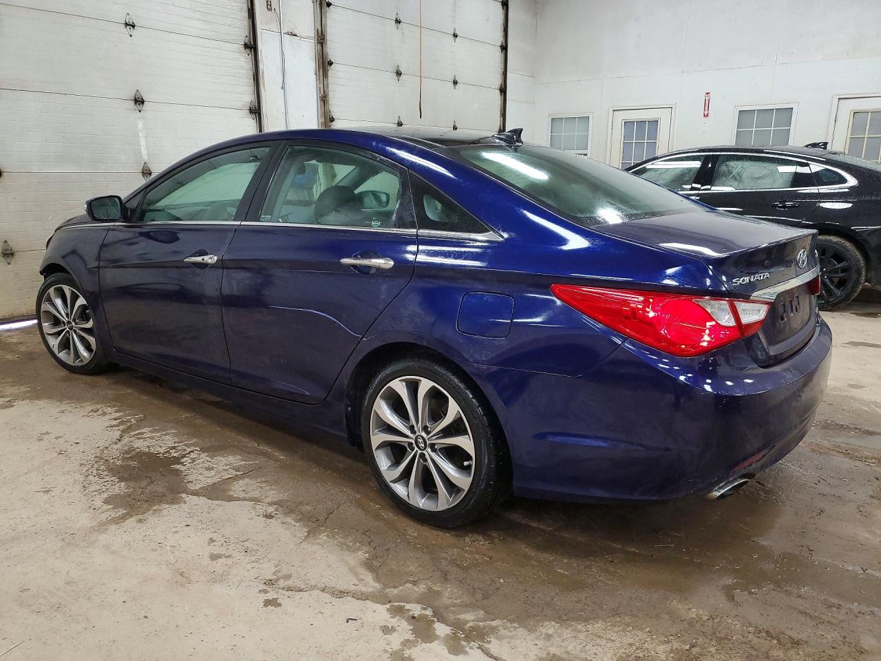 2013 HYUNDAI SONATA
