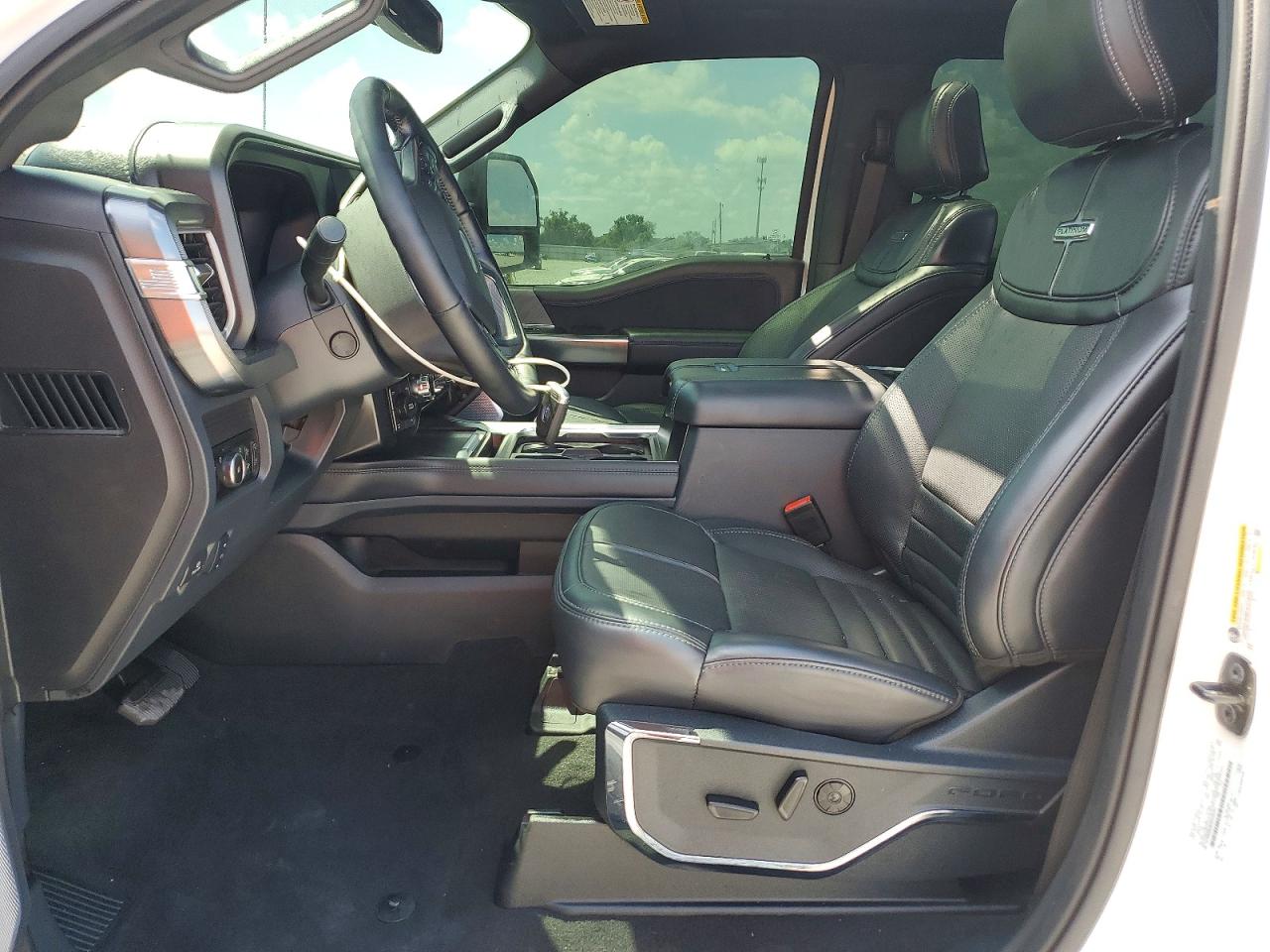 2025 FORD F250