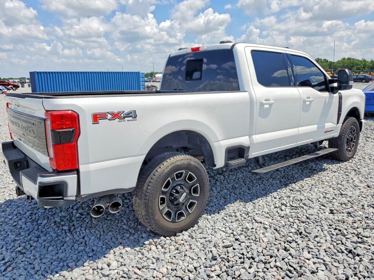 2025 FORD F250