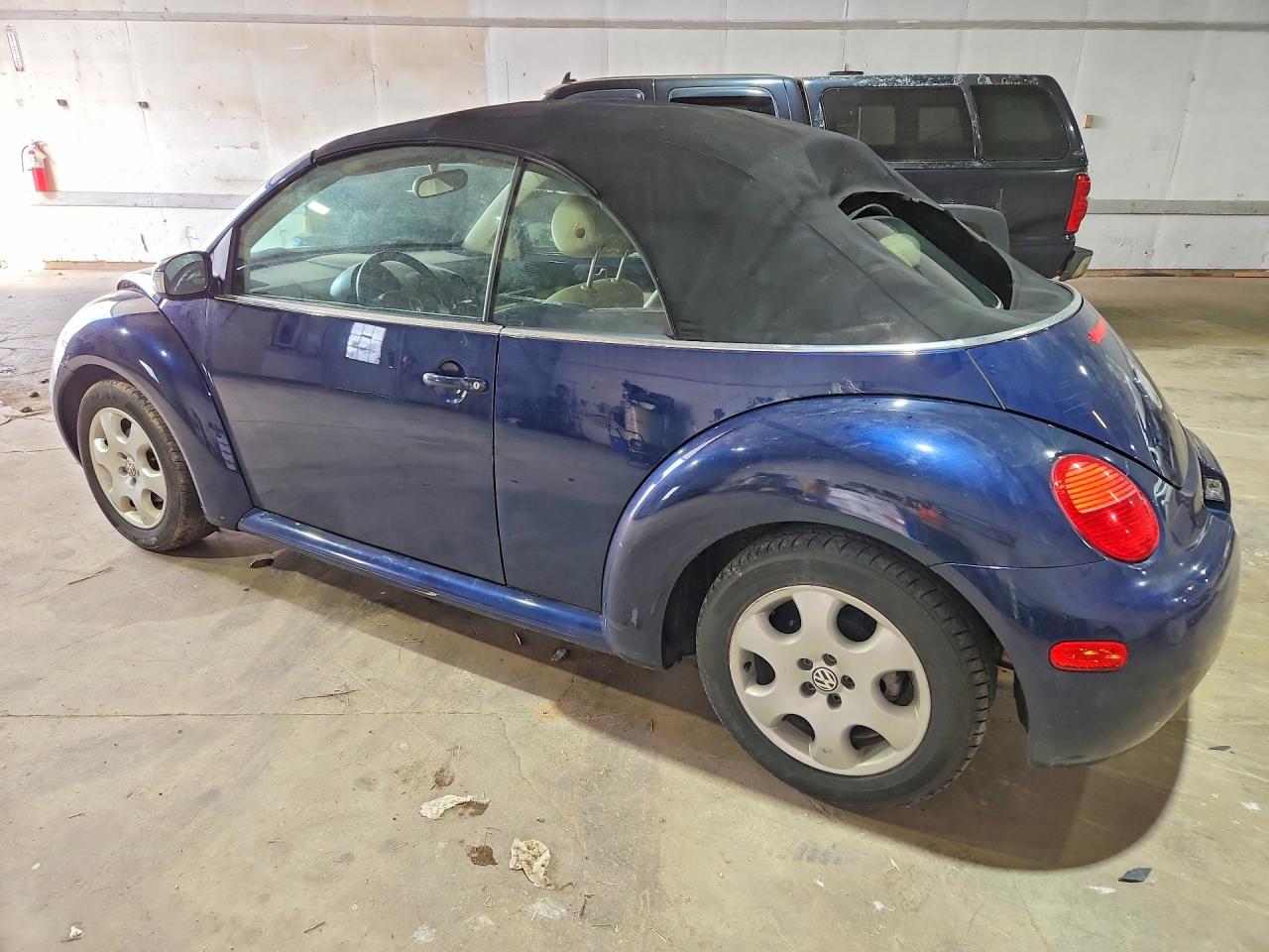 2003 VOLKSWAGEN BEETLE