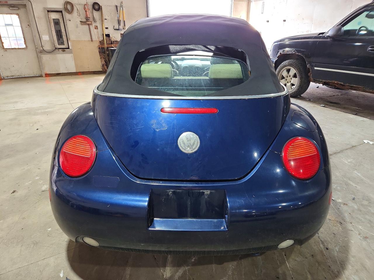 2003 VOLKSWAGEN BEETLE