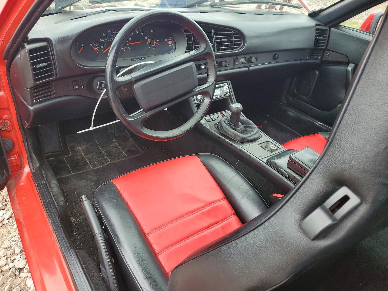 1987 PORSCHE 944