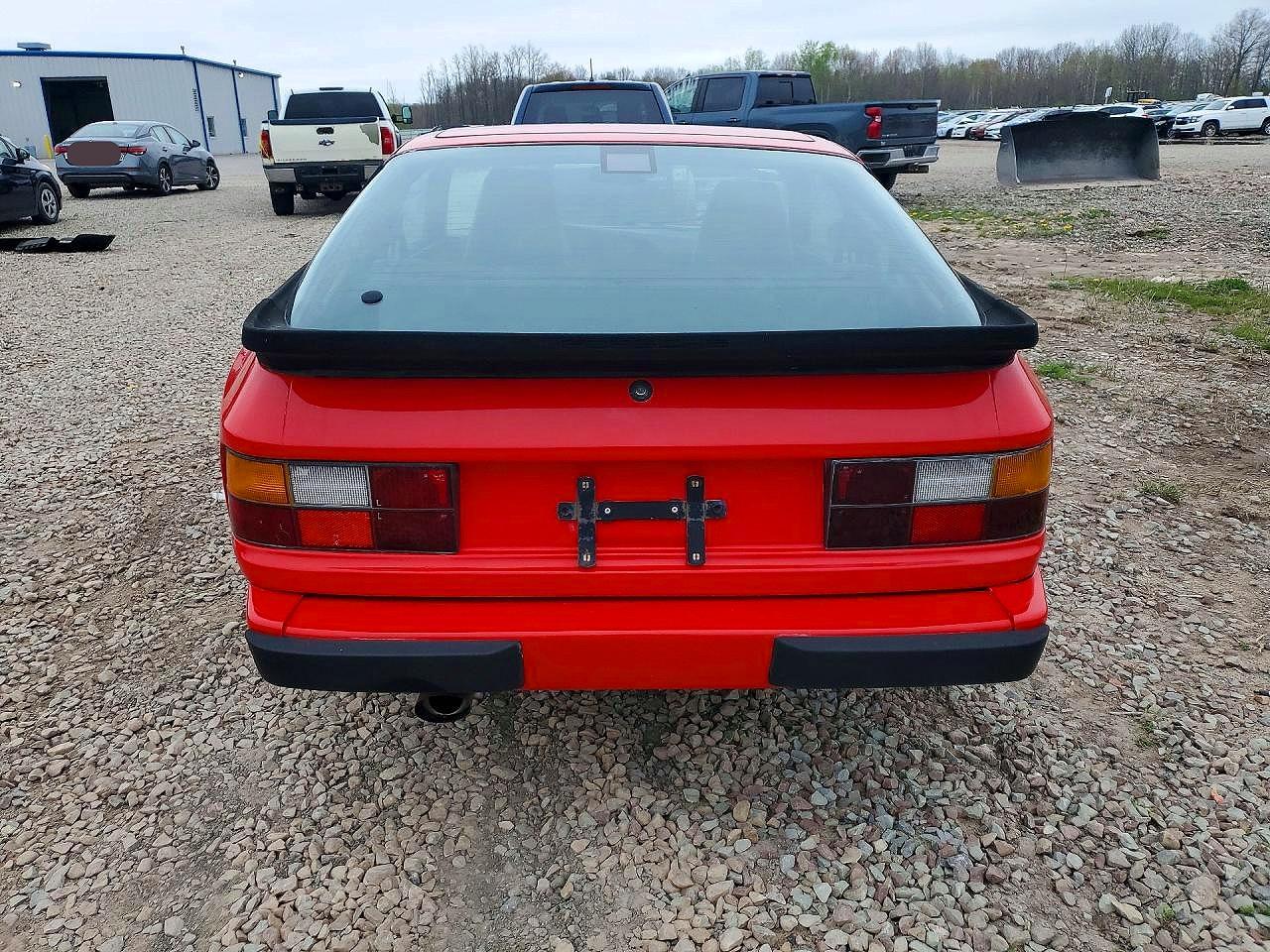 1987 PORSCHE 944