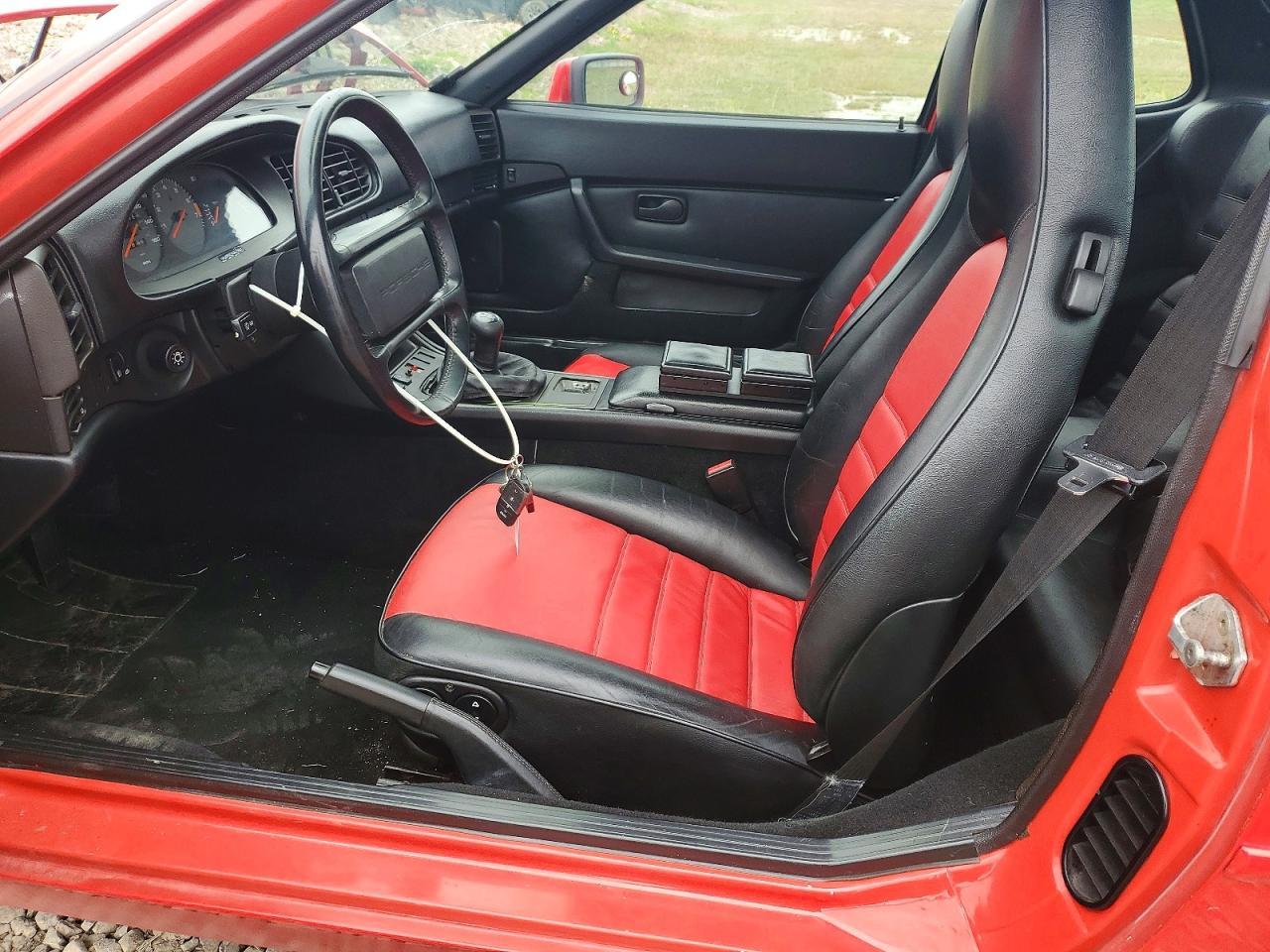 1987 PORSCHE 944