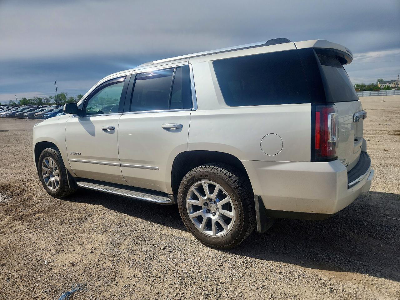 2015 GMC YUKON