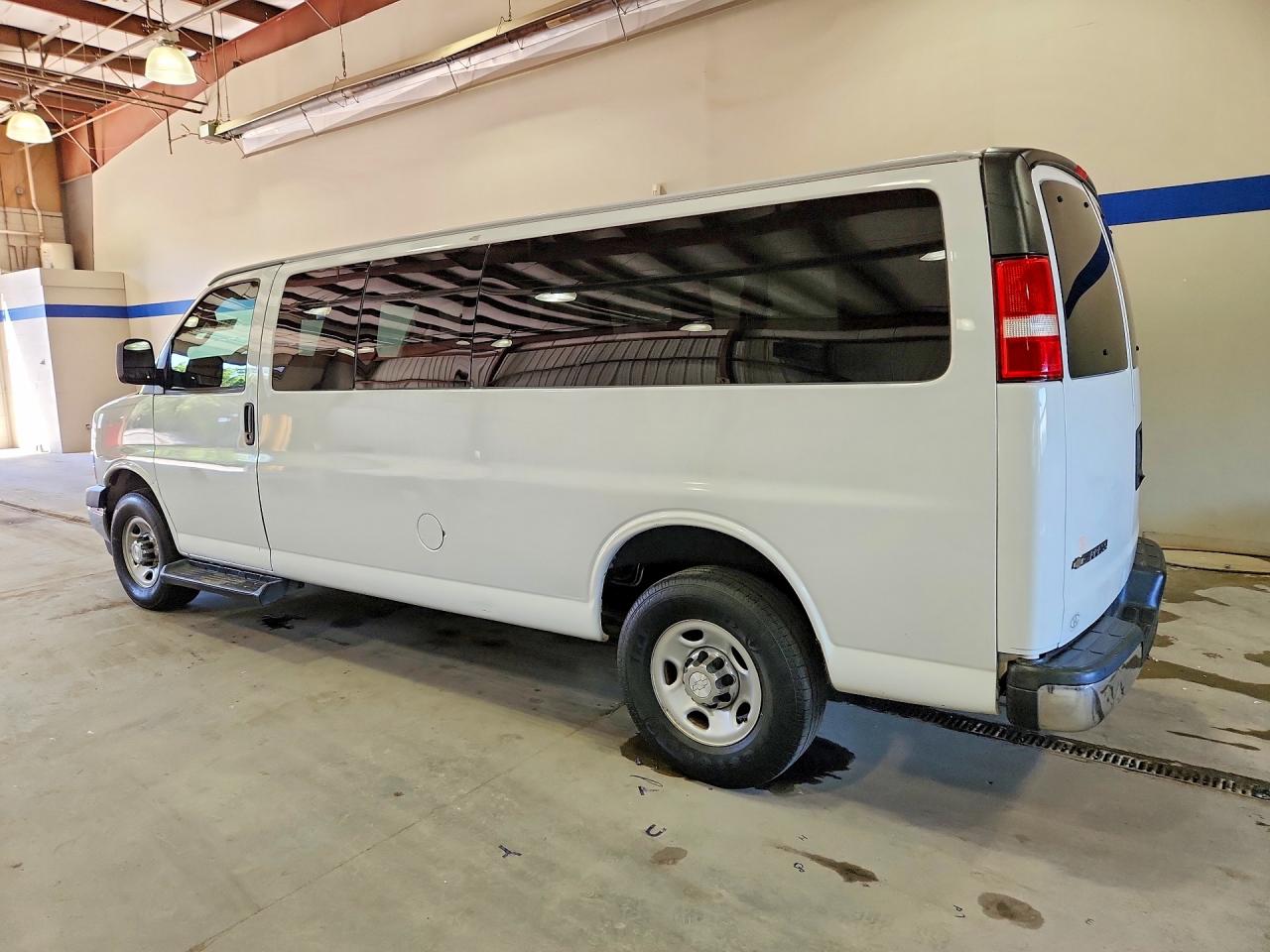 2019 CHEVROLET EXPRESS