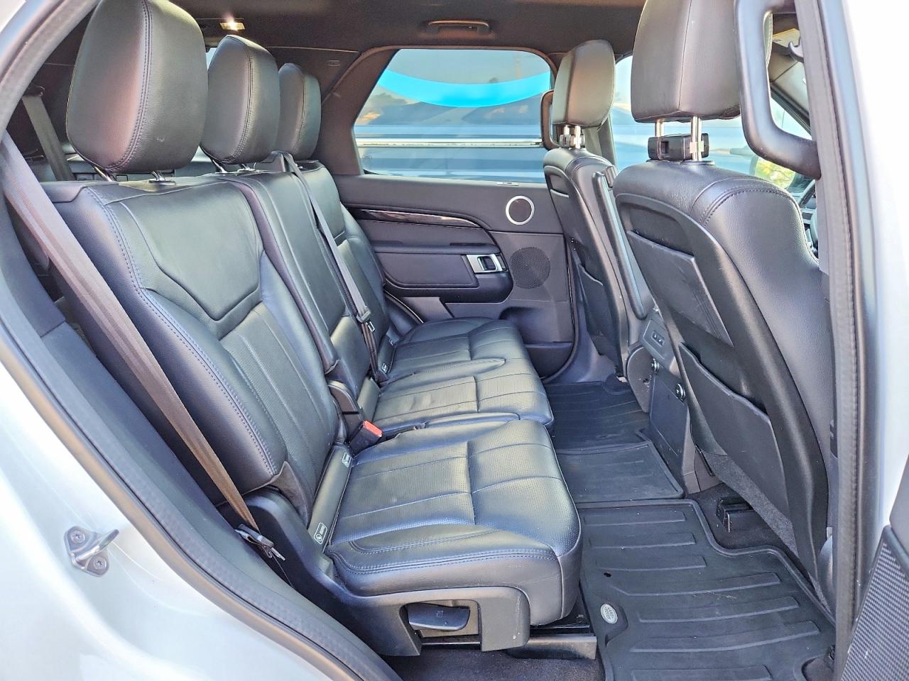 2020 LAND ROVER DISCOVERY