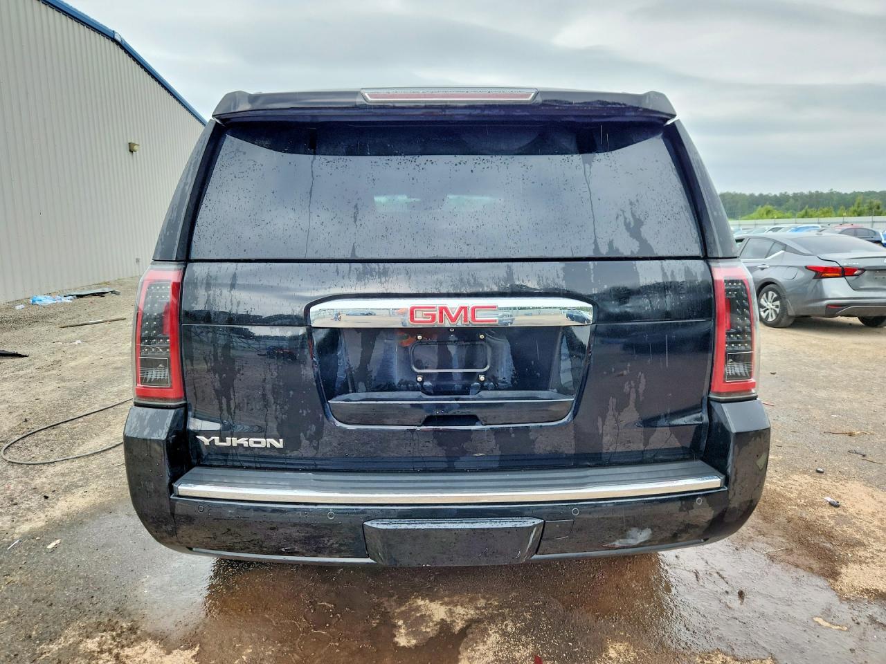 2015 GMC YUKON