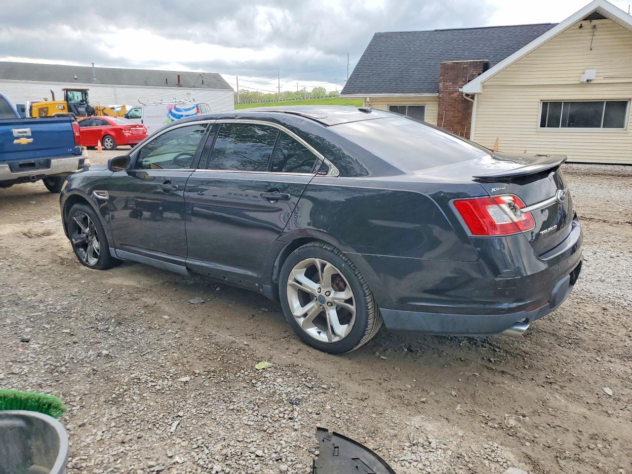 2011 FORD TAURUS
