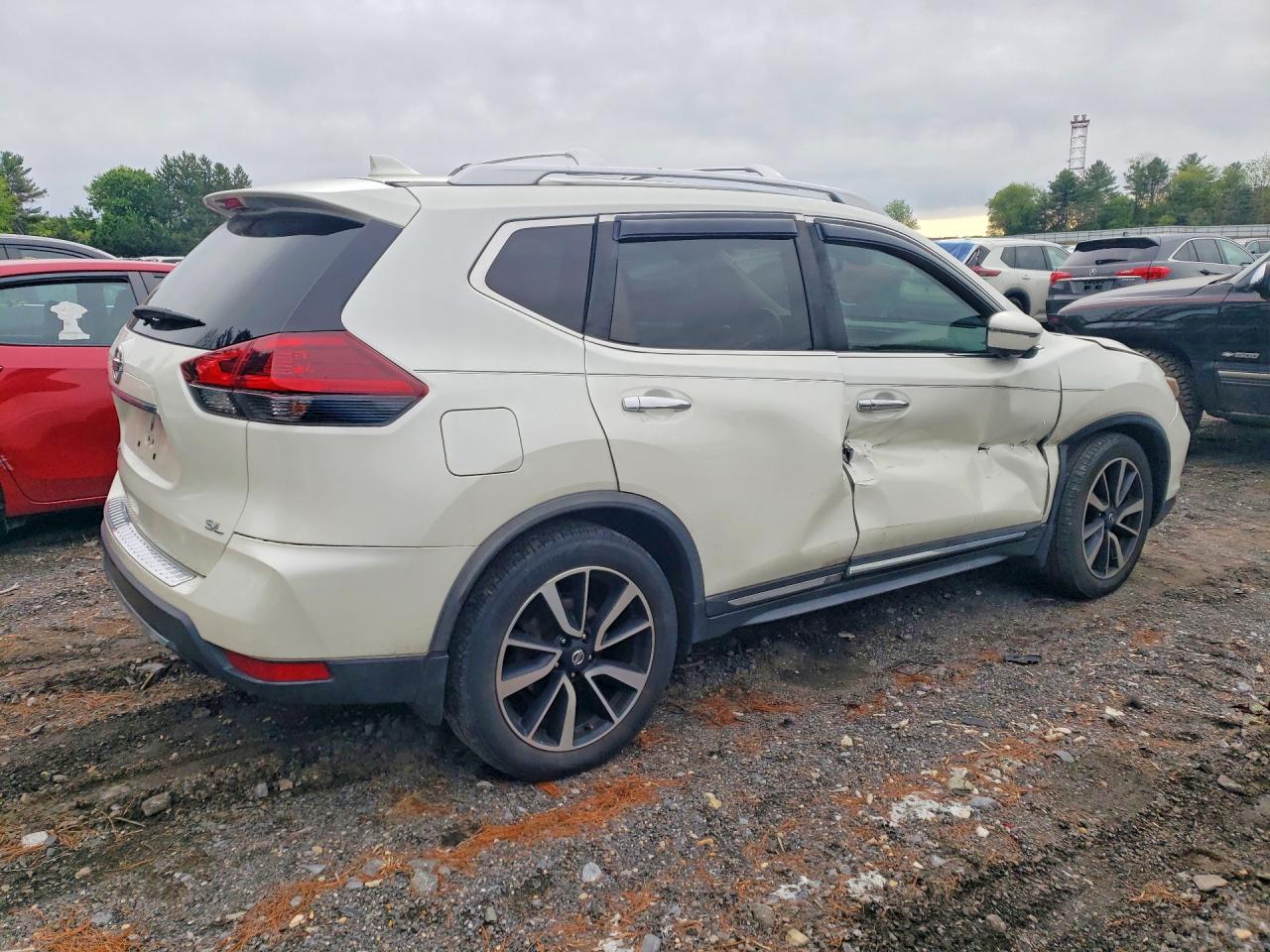 2018 NISSAN ROGUE