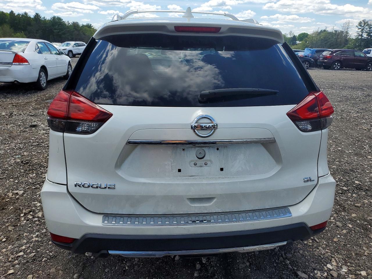 2018 NISSAN ROGUE