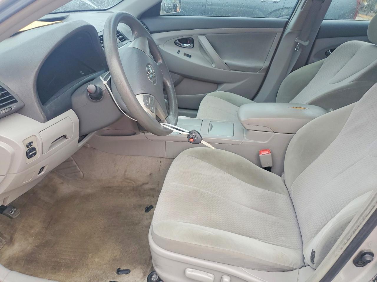 2010 TOYOTA CAMRY