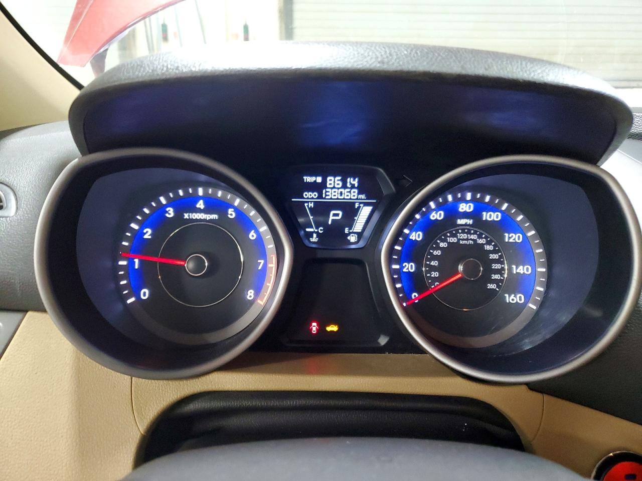 2012 HYUNDAI ELANTRA