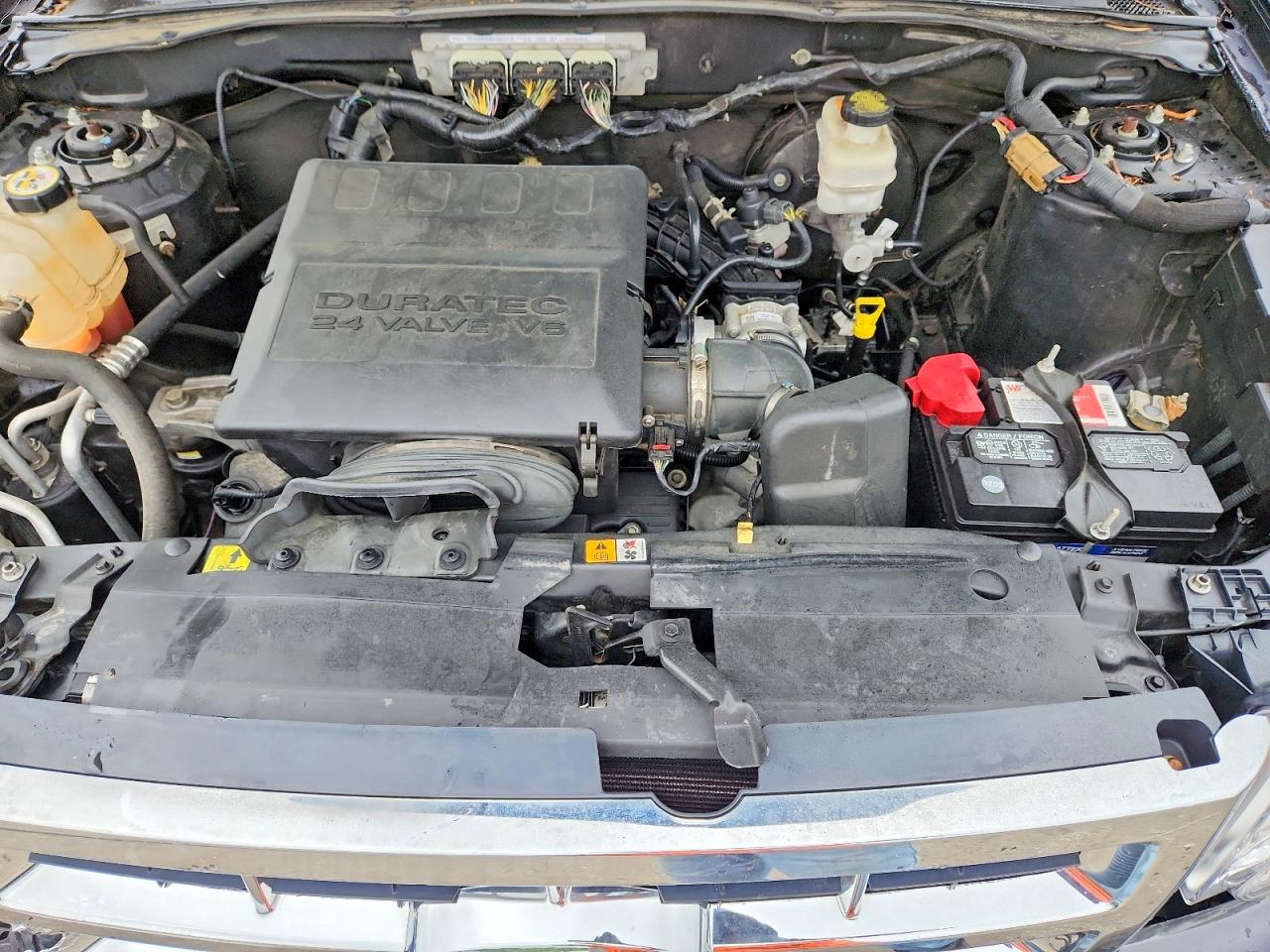 2011 FORD ESCAPE