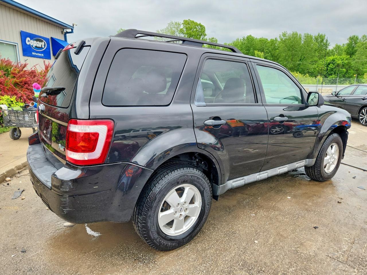 2011 FORD ESCAPE