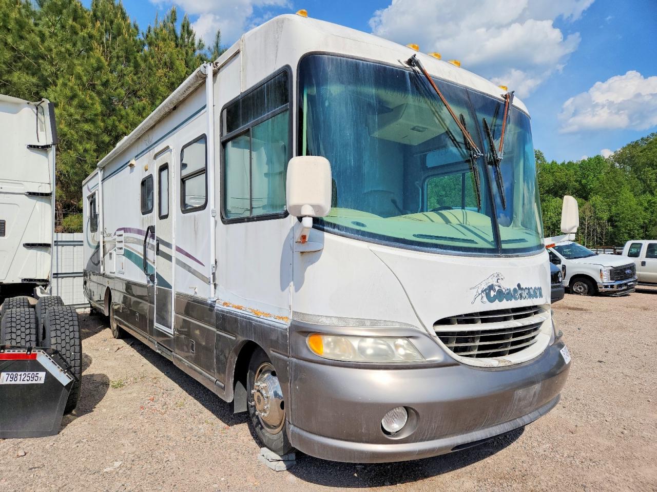 2000 COACHMEN MOTORHOME