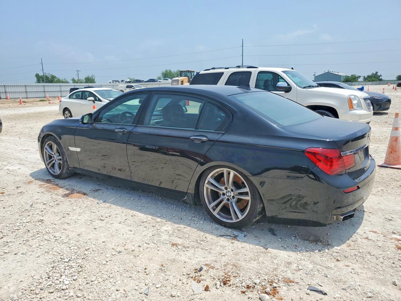 2013 BMW 7 SERIES