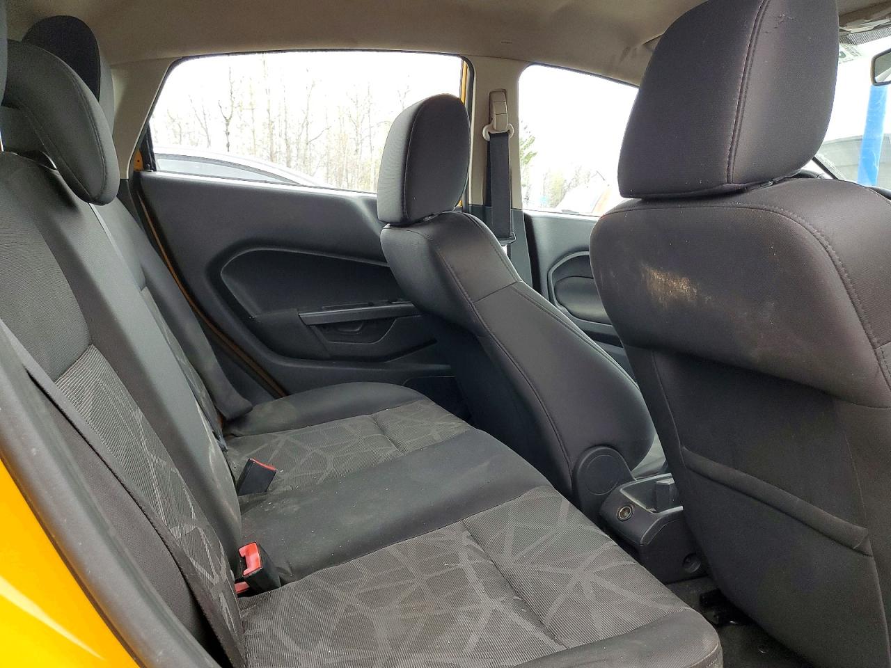 2011 FORD FIESTA