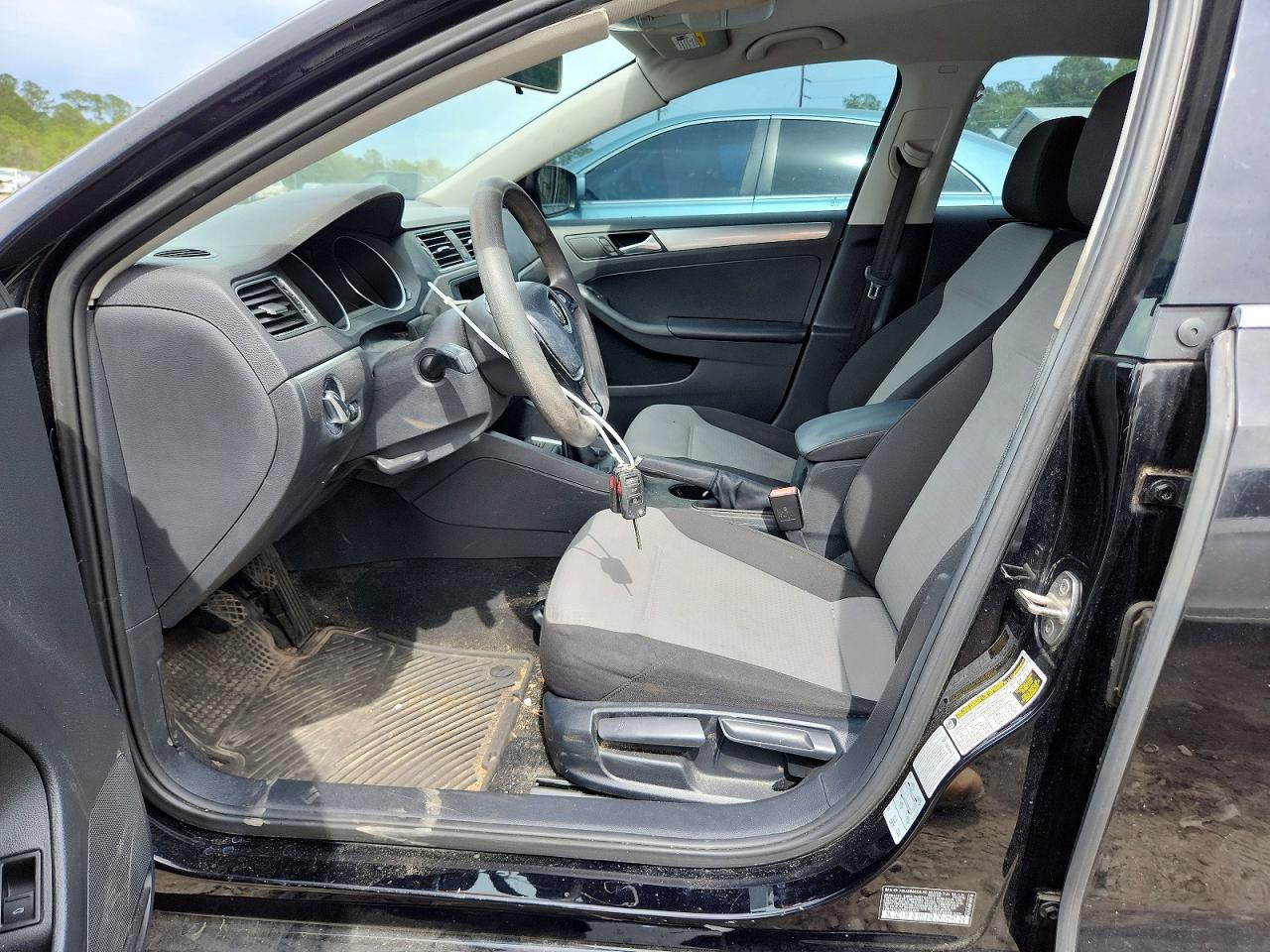 2017 VOLKSWAGEN JETTA