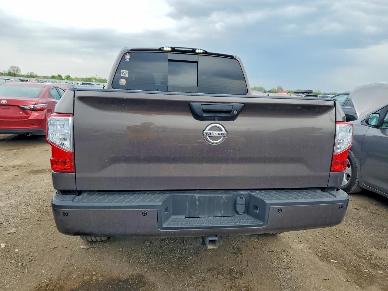 2018 NISSAN TITAN