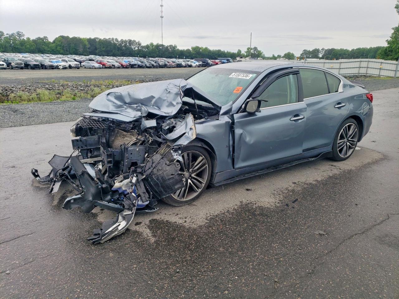 2015 INFINITI Q50