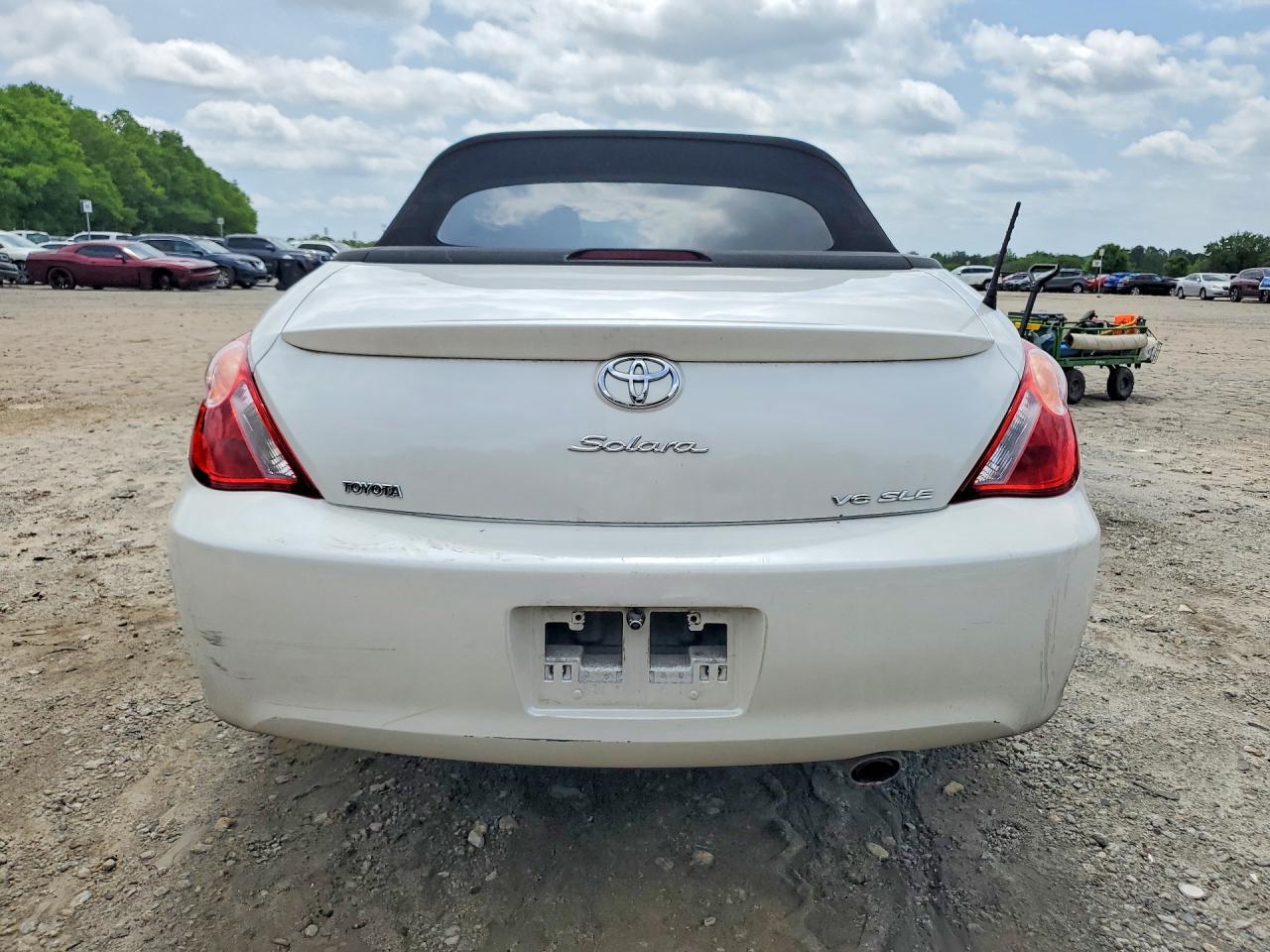 2004 TOYOTA CAMRY SOLA