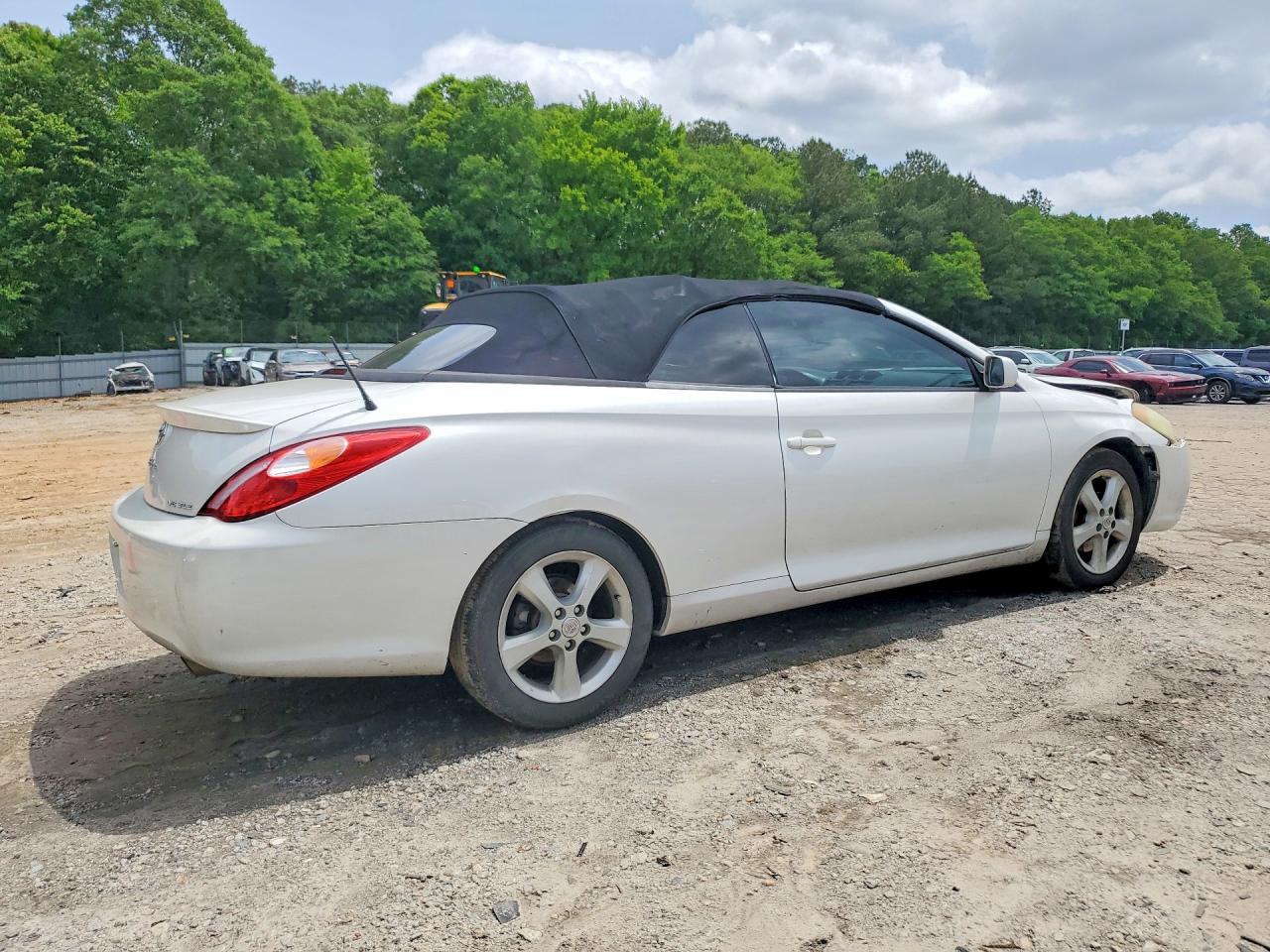 2004 TOYOTA CAMRY SOLA