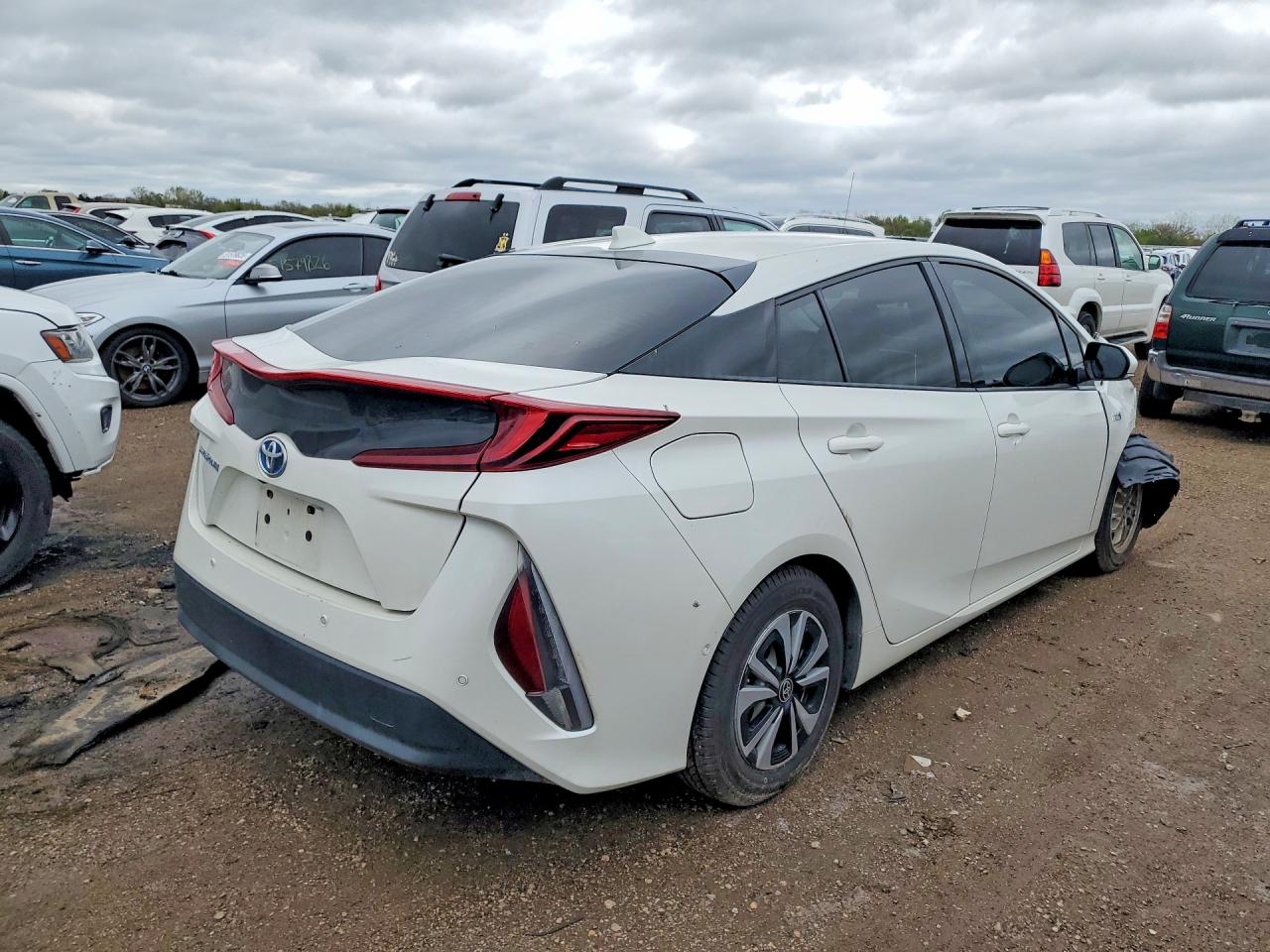 2018 TOYOTA PRIUS