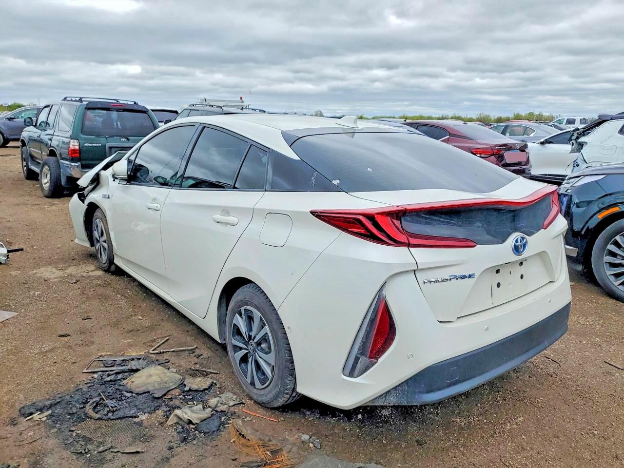 2018 TOYOTA PRIUS