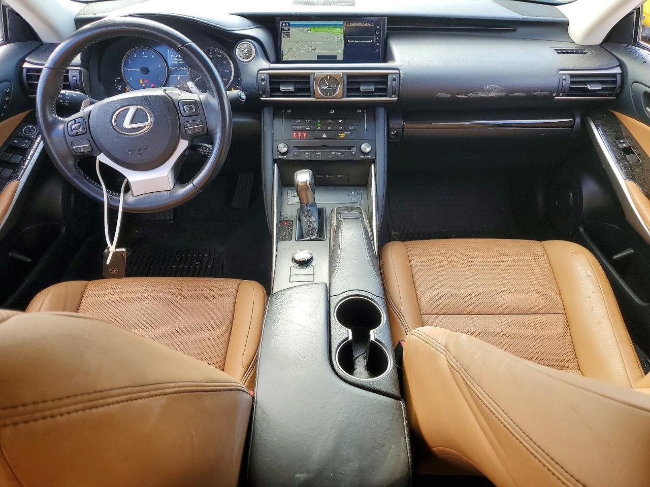 2018 LEXUS IS