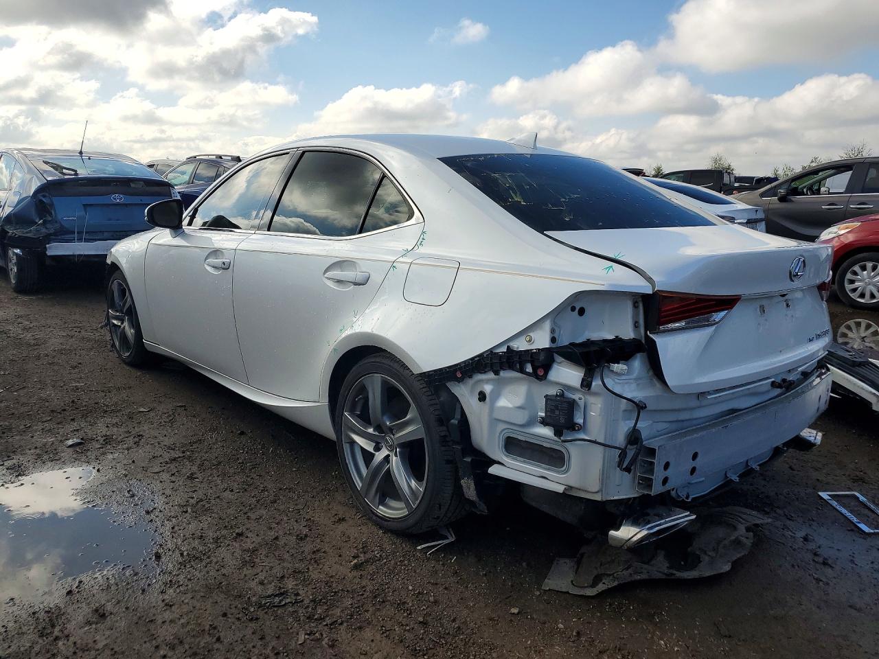 2018 LEXUS IS