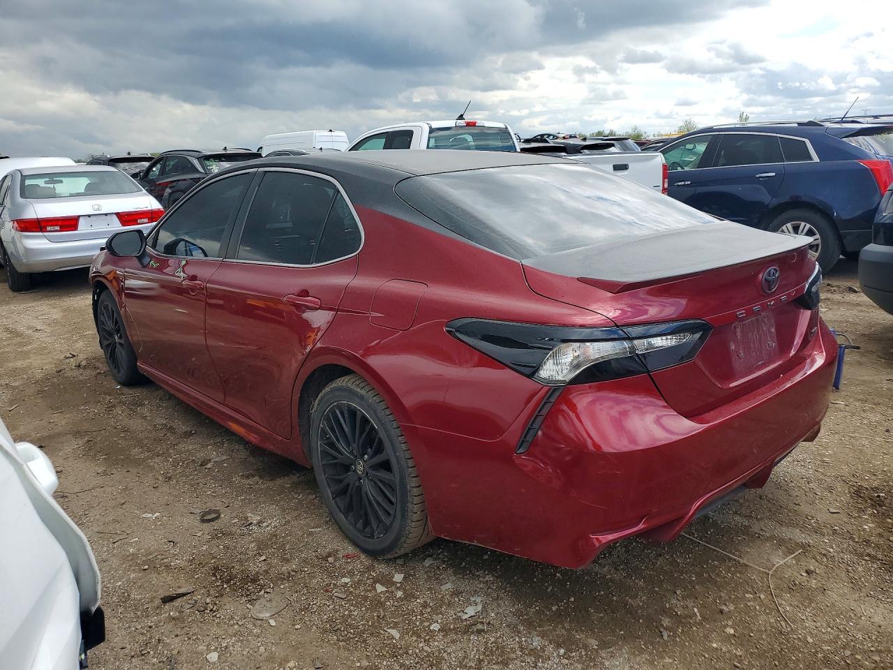 2018 TOYOTA CAMRY