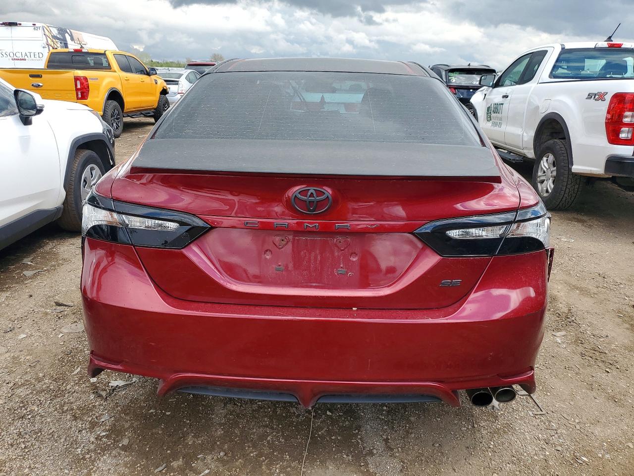 2018 TOYOTA CAMRY