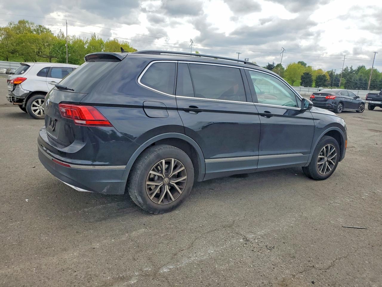 2021 VOLKSWAGEN TIGUAN