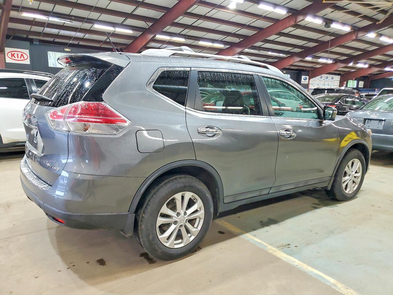 2015 NISSAN ROGUE