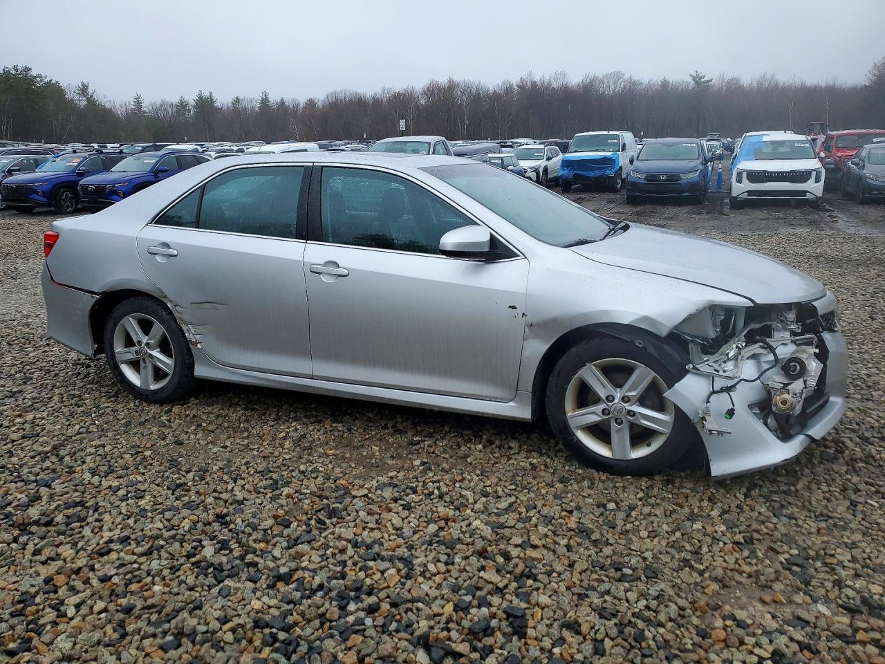 2013 TOYOTA CAMRY