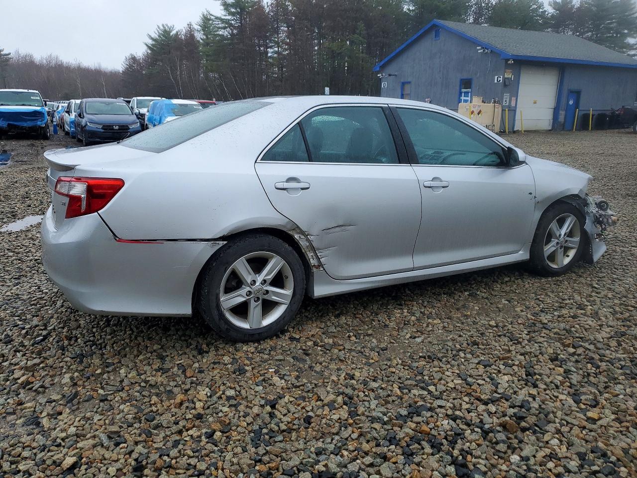 2013 TOYOTA CAMRY