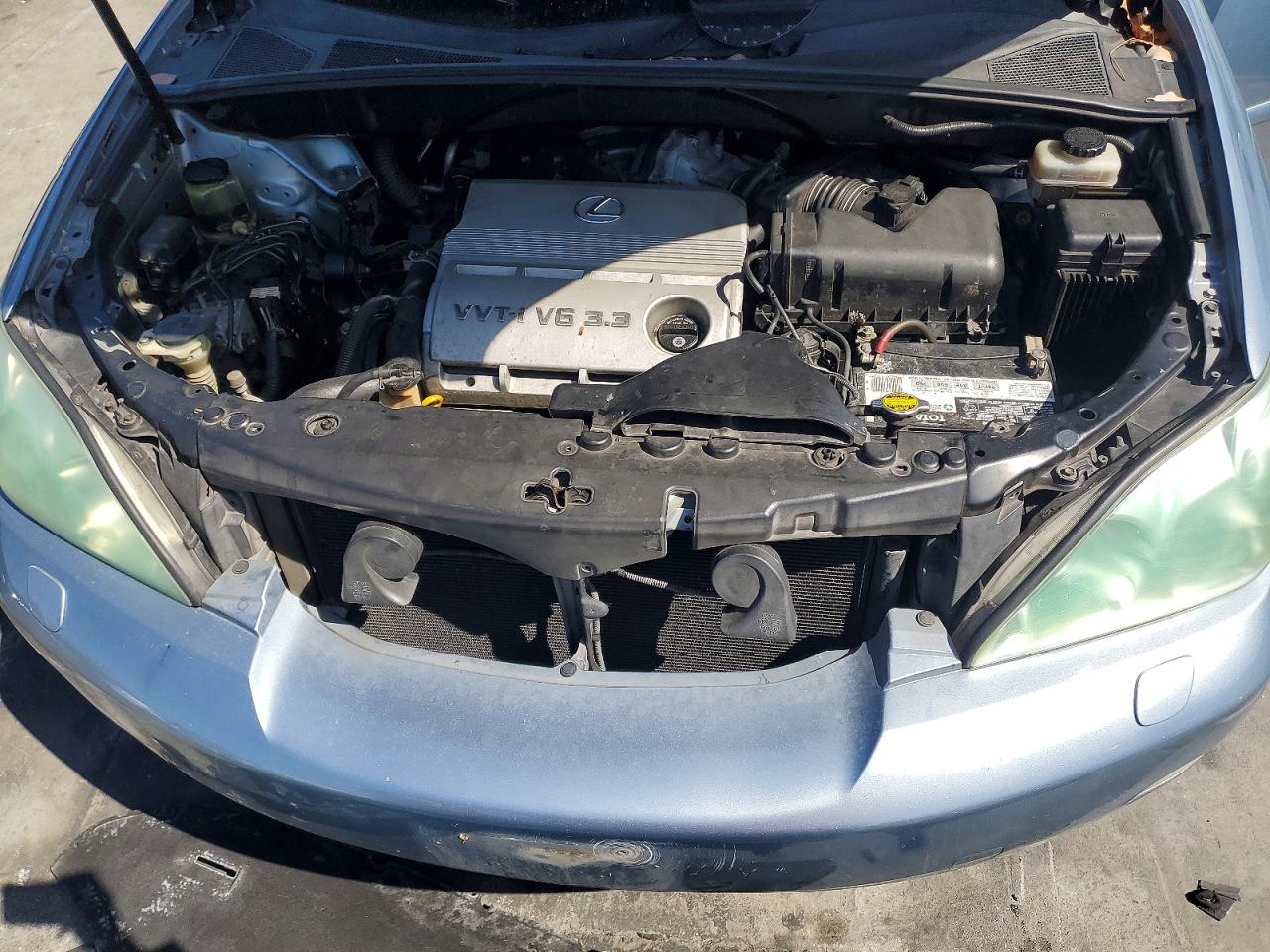 2004 LEXUS RX330