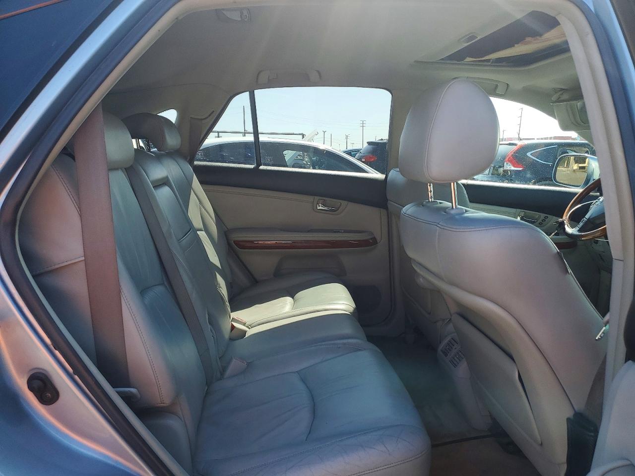 2004 LEXUS RX330